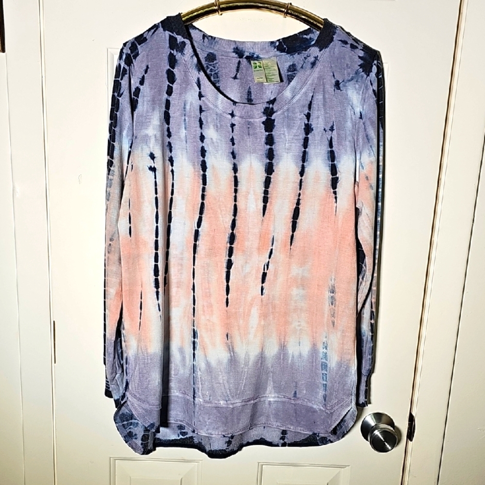 GreenTea Tie-Dye Long Sleeve Tee Purple, Blue and Peach. XL, SO SOFT.